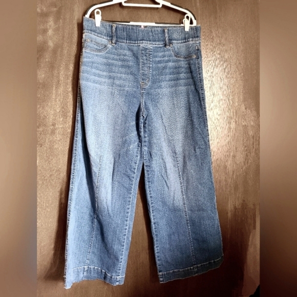 SPANX Pull-on High Waist Wide Leg Denim Jeans 💙❤️ - Picture 2 of 15
